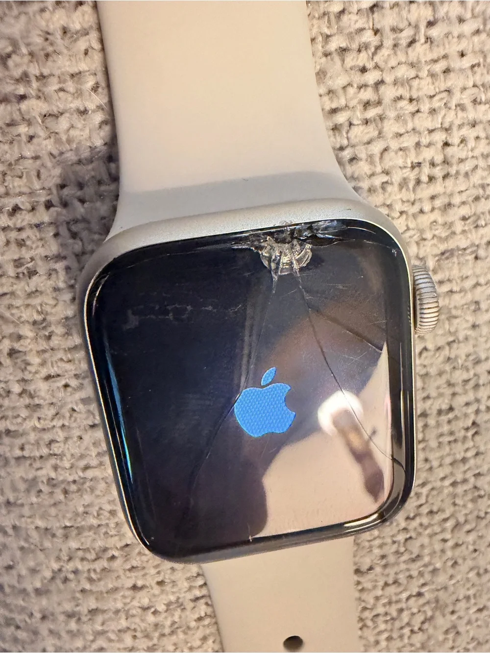 Apple Watch SE 40mm Starlight